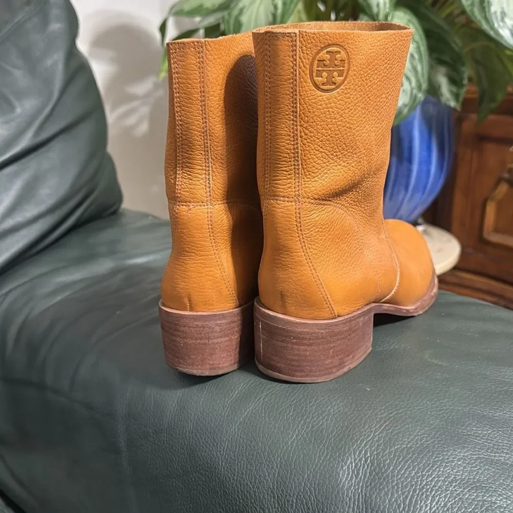 Tory Burch Boots